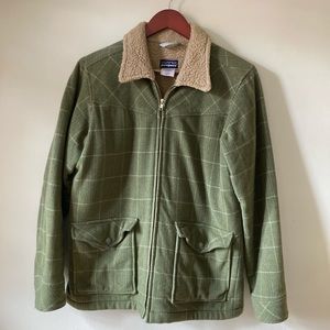 Patagonia Women’s olive green wool jacket with shearling lining